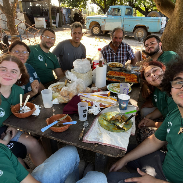 Students from the Sagrada Familia de la Familia Sa-Fa schools in Uruguay are on their Holy Week mission in the San José Obrero Parish in Ciudad del Plata, in the department of San José.